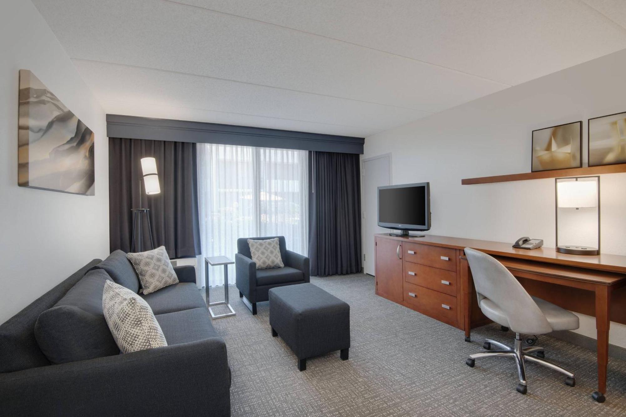מלון Courtyard By Marriott אוגוסטה מראה חיצוני תמונה